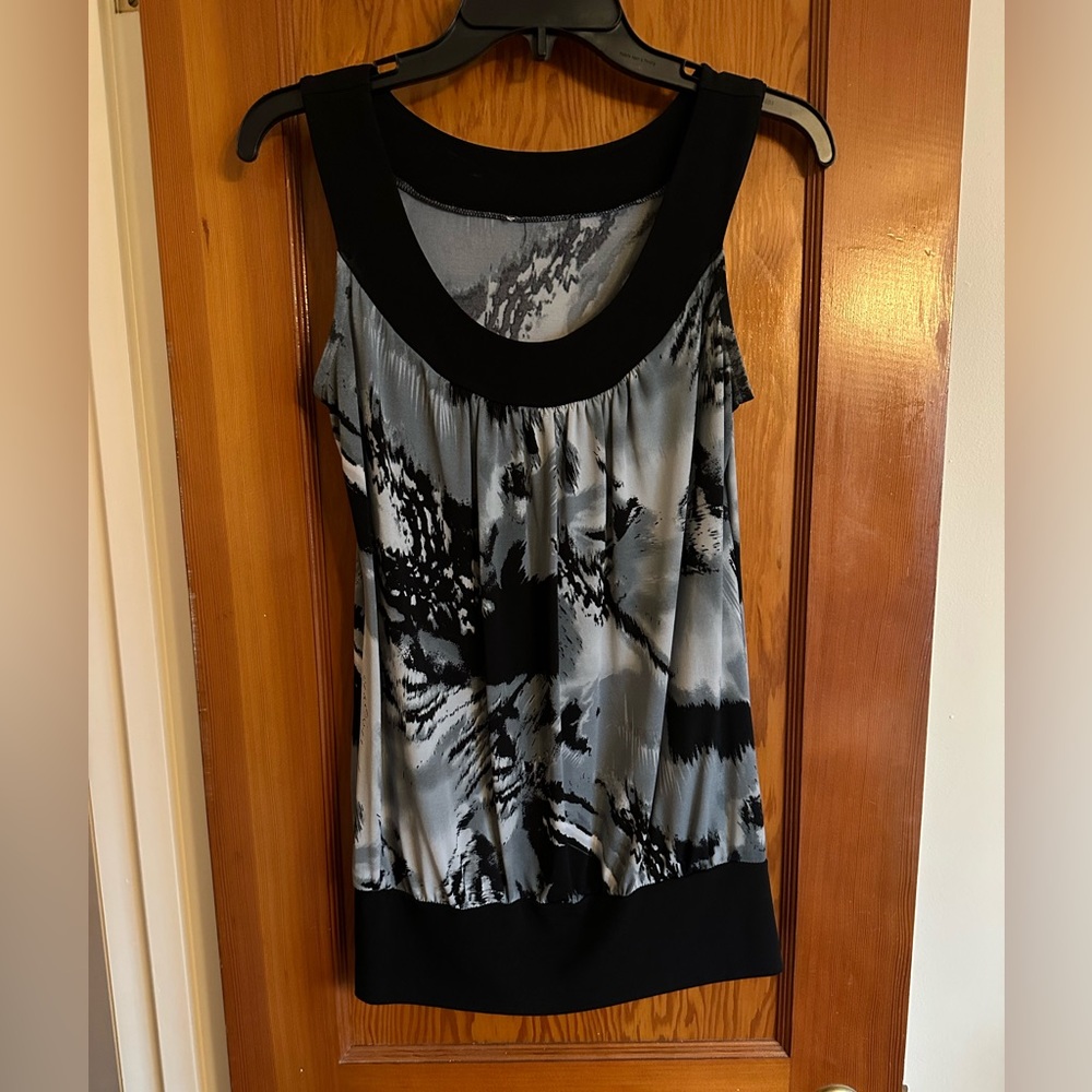 Black and grey medium polyester blouse